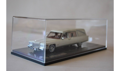 Cadillac Fleetwood Superior Hearse 1976 (341), масштабная модель, matrix, scale43