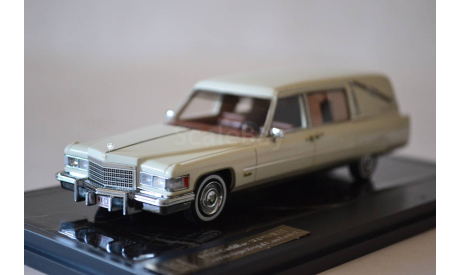Cadillac Fleetwood Superior Hearse 1976 (341), масштабная модель, matrix, scale43
