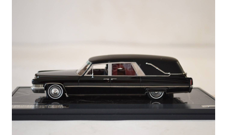 Cadillac Superior Crown Sovereign Landaulet 1970, масштабная модель, matrix, 1:43, 1/43