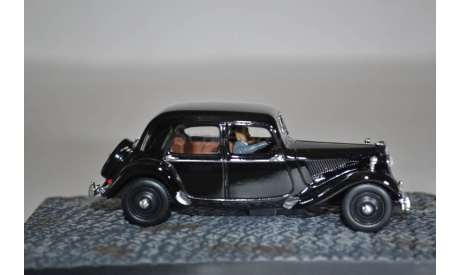 Citroen Traction Avant (From Russia With Love), сборная модель автомобиля, Ge Fabbri, scale43, Citroën