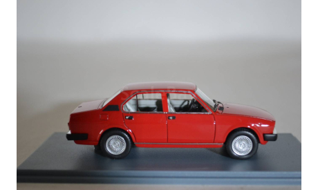 Alfa Romeo Alfetta 2000 (r), масштабная модель, Neo Scale Models, scale43