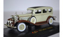 Cadillac Fleetwood 1932 б-k, масштабная модель, Signature, scale32