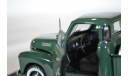 Chevrolet Pick-Up 1950 зеленый с бочками в кузове, масштабная модель, Signature, scale32