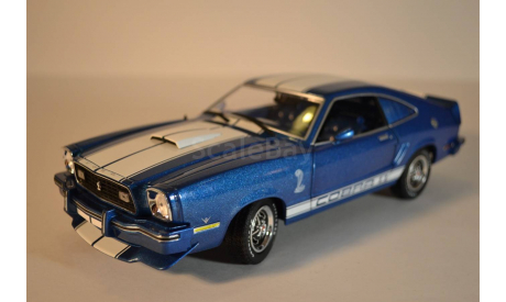 1976 Ford Mustang  11 COBRA 11, масштабная модель, scale18, Greenlight Collectibles