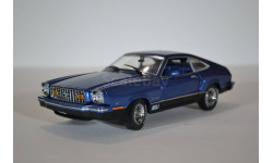 Ford -  1976 Ford Mustang II Mach 1 - Blue w-Black