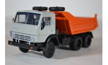 Камаз-55111, оранжевый с 2 мя запасками, масштабная модель, Элекон, scale43