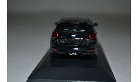 Ford Focus ST 2011 (081000), масштабная модель, Minichamps, scale43
