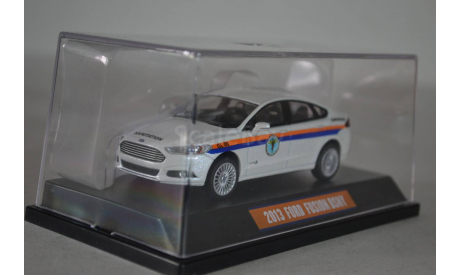 Ford Fusion DSNY 2013 (86053), масштабная модель, Greenlight Collectibles, scale43