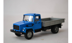 Горький-3309 (двиг. Д-245.7 Diesel Turbo) (синий.серый)