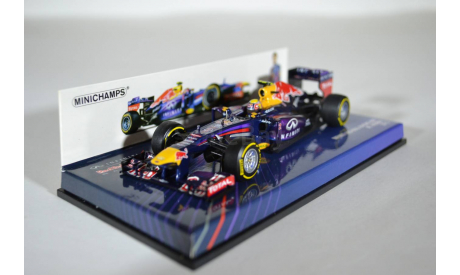 Infiniti Red Bull Racing RB9 M. Webber 2013, масштабная модель, Minichamps, scale43