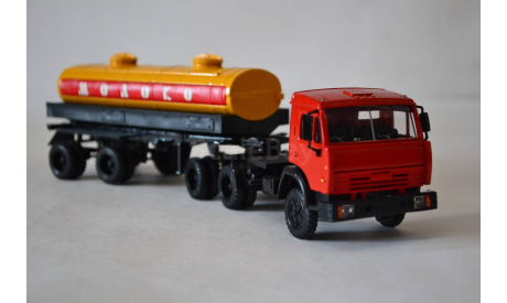 Камаз 54101 с цистерной Молоко каб красн + желтая бочка, масштабная модель, АРЕК (Элекон), scale43