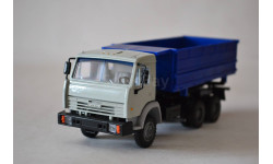 Камаз 55102 сельхоз(кабина бел. куз. син.)