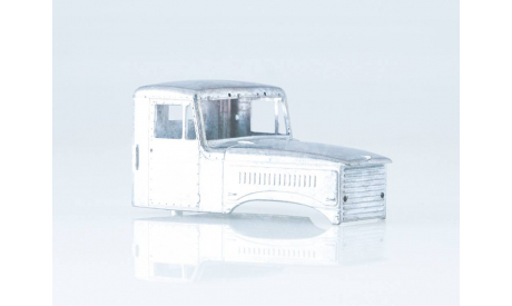 Сборная модель Краз 214 бортовой, сборная модель автомобиля, AVD Models, scale43