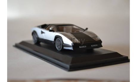 Lamborghini Countach Evoluzione UN  (512), масштабная модель, WhiteBox, scale43
