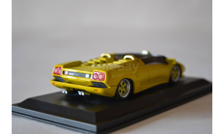 Lamborghini Diablo Roadster (506), масштабная модель, WhiteBox, scale43