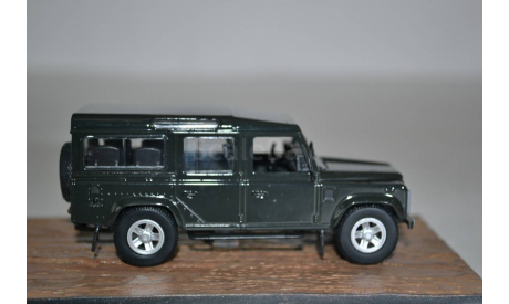 Land Rover Defender (Casino Royale), масштабная модель, scale43