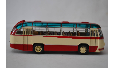 ЛАЗ 695Б красн, масштабная модель, ULTRA Models, scale43