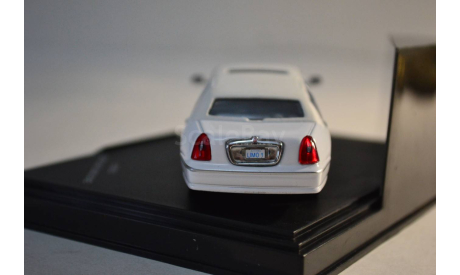 Lincoln Town Car Limousine W, масштабная модель, Vitesse, scale43