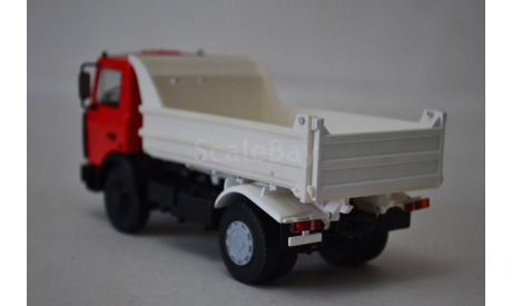 МАЗ 5551 1998 кр.бел, масштабная модель, Автоистория (АИСТ), 1:43, 1/43