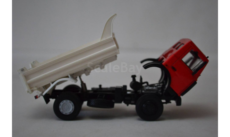 МАЗ 5551 1998 кр.бел, масштабная модель, Автоистория (АИСТ), 1:43, 1/43
