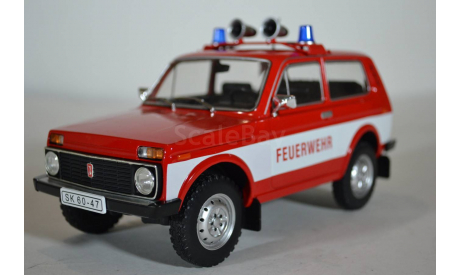 ВАЗ 2121 LADA NIVA 1600 4X4 FEUERWEHR (пожарный) 1985 красный, масштабная модель, IST Models, scale18