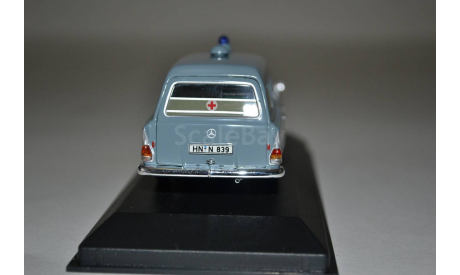 Mercedes Benz 190 1961 Ambulance (DRK) (037270), масштабная модель, Mercedes-Benz, Minichamps, scale43