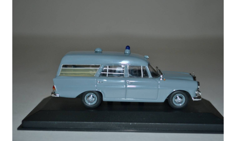 Mercedes Benz 190 1961 Ambulance (DRK) (037270), масштабная модель, Mercedes-Benz, Minichamps, scale43