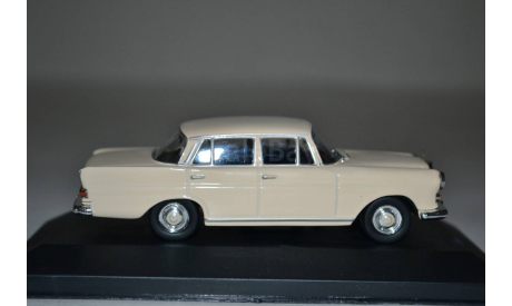 Mercedes Benz 200D W110  1965 (beg), масштабная модель, WhiteBox, scale43, Mercedes-Benz