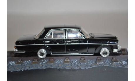 Mercedes Benz 250SE (Octopussy), сборная модель автомобиля, Ge Fabbri, scale43, Checker