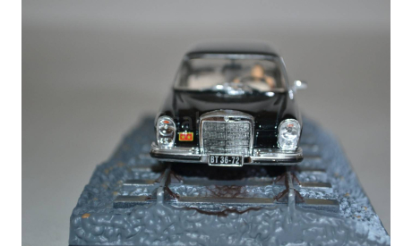 Mercedes Benz 250SE (Octopussy), сборная модель автомобиля, Ge Fabbri, scale43, Checker