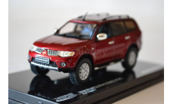Mitsubishi Pajero Sport red met