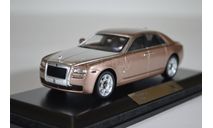 ROLLS-ROYCE GHOST 2010 Metallic Palrose & Silver, масштабная модель, IXO Road (серии MOC, CLC), 1:43, 1/43