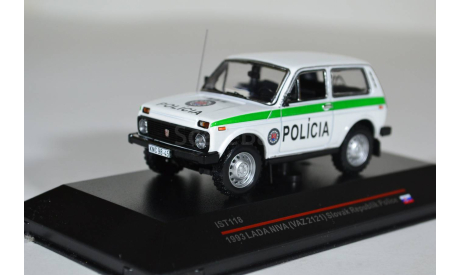 Ваз 2121 Нива 1993 г, масштабная модель, IST Models, 1:43, 1/43