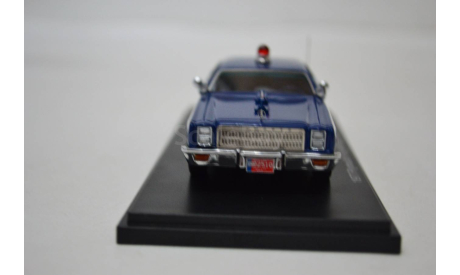 Plymouth Fury 1977 Michigan State Police, масштабная модель, Neo Scale Models, scale43