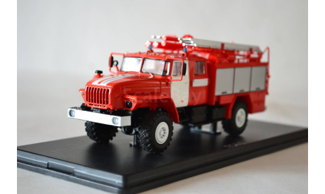 ПСА 2 красн. с бел.полосами, масштабная модель, УРАЛ, Start Scale Models (SSM), 1:43, 1/43
