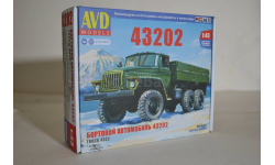 Сборная модель Бортовой автомобиль 43202 !!!!100% комплектность!!!