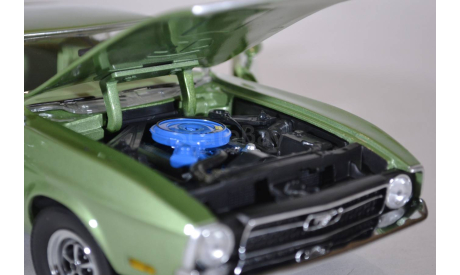 Ford Mustang Sportroof 1971 зеленый мет., масштабная модель, Sunstar, scale18