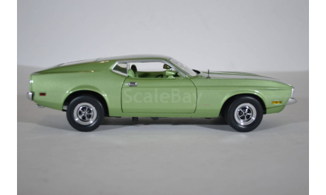 Ford Mustang Sportroof 1971 зеленый мет., масштабная модель, Sunstar, scale18