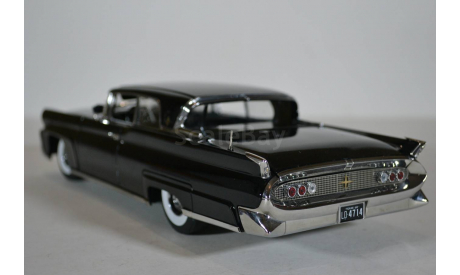 Lincoln Continental Mark III Hard Top 1958 черный, масштабная модель, Sunstar, 1:18, 1/18