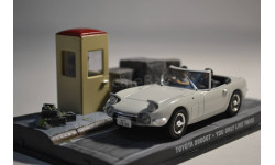 Toyota 2000GT  (007 you only live twice)