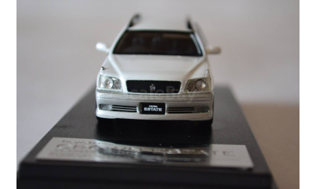 Toyota Crown Esate W, масштабная модель, Hi-Story, scale43