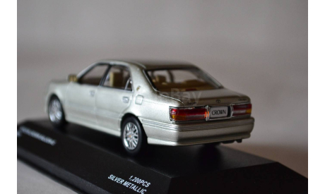 Toyota Crown saloon G 2001 (013SL), масштабная модель, J-Collection, scale43