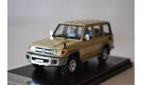 Toyota Land Cruiser (70 Van 2014), масштабная модель, Hi-Story, 1:43, 1/43