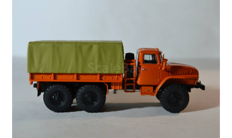 Урал 4320 оранжевый_песочный, масштабная модель, Автоистория (АИСТ), scale43