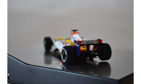 UV1 Renault F! R27 Showcar  2008, масштабная модель, Norev, scale43
