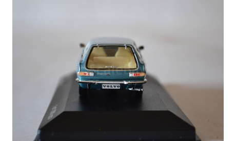 Volvo 1800 ES 1972 (нет 1ой фары), масштабная модель, WhiteBox, scale43