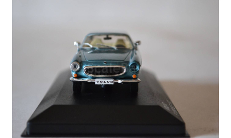 Volvo 1800 ES 1972 (нет 1ой фары), масштабная модель, WhiteBox, scale43