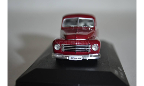 Volvo P444  1943 (red), масштабная модель, WhiteBox, scale43