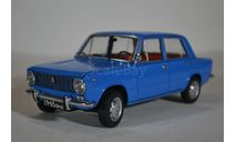 ВАЗ-2101 Жигули 1971 (голубой), масштабная модель, IST Models, scale18