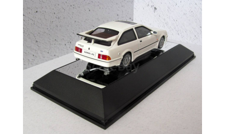 Ford Sierra RS Cosworth RHD белый AUTOart 1:43 52862, масштабная модель, scale43